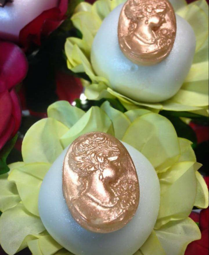 big lady cameo silicone mold